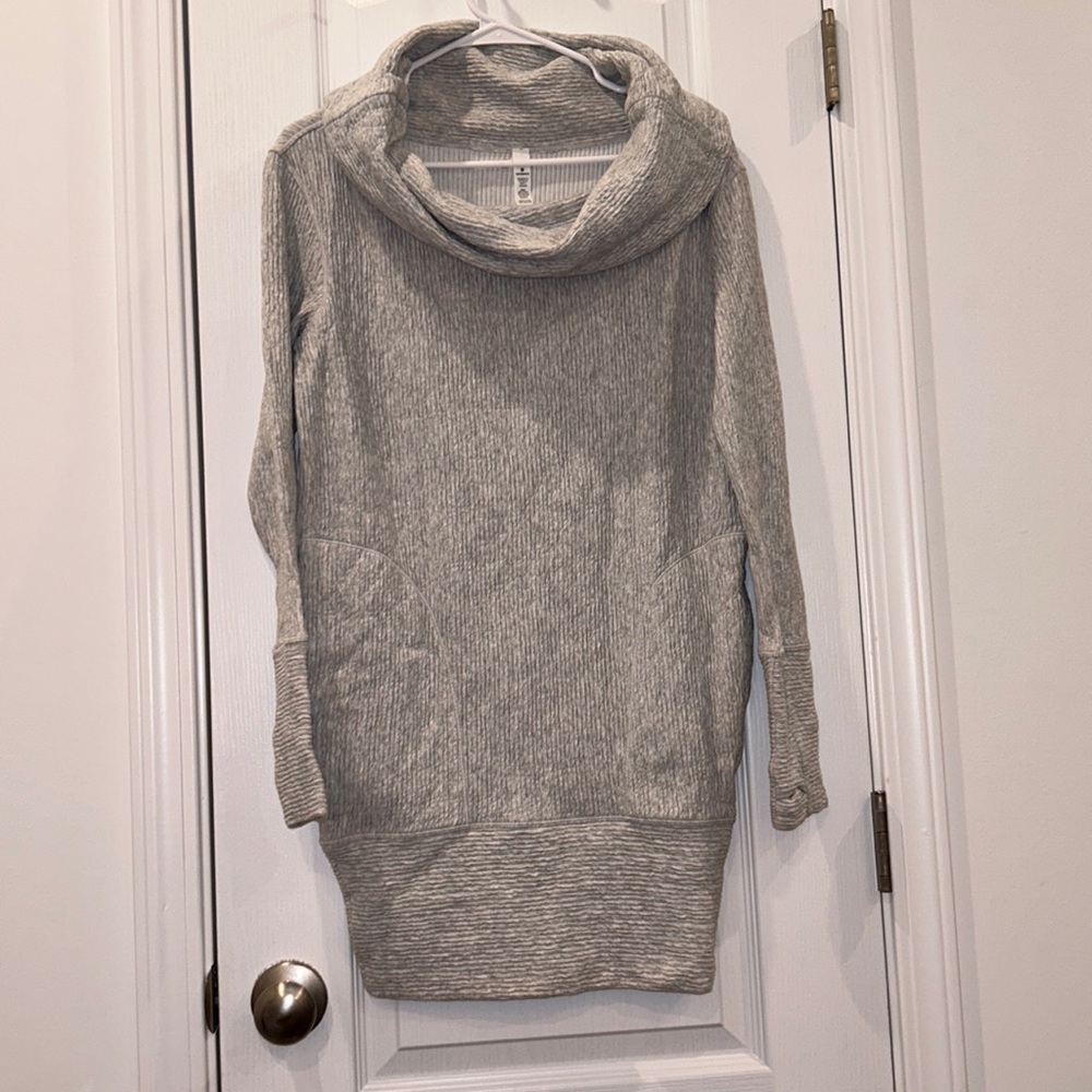 Lululemon Gray Sweater, Size XXS